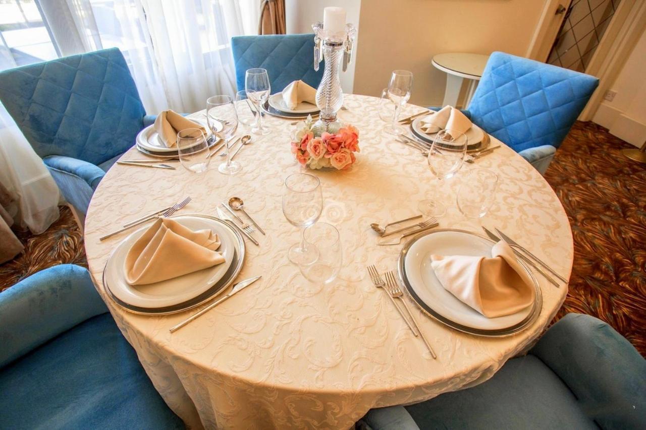 كيرينيا Vuni Palace Premium Hotel & Spa & Casino Beachfront Location ! المظهر الخارجي الصورة