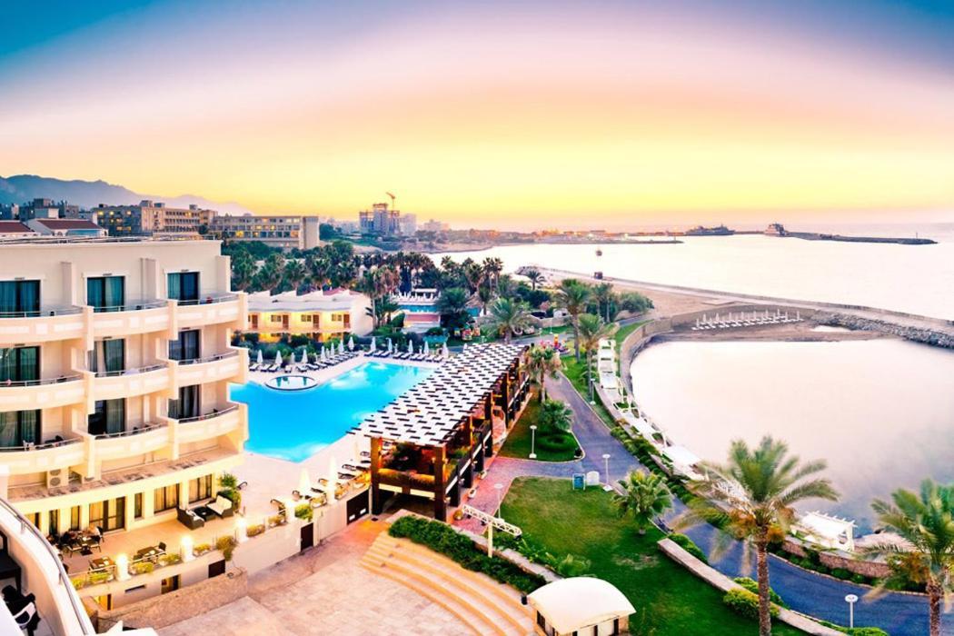 كيرينيا Vuni Palace Premium Hotel & Spa & Casino Beachfront Location ! المظهر الخارجي الصورة