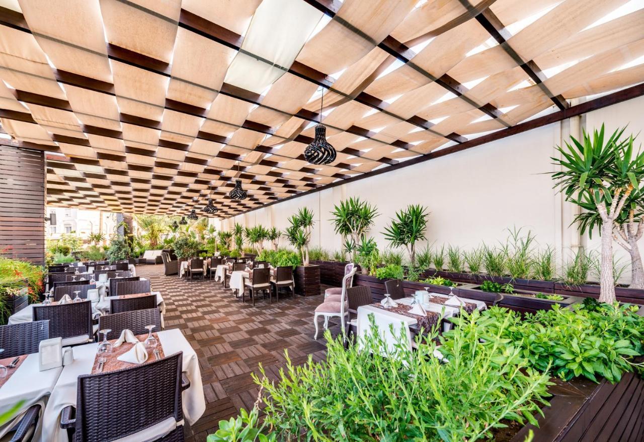 كيرينيا Vuni Palace Premium Hotel & Spa & Casino Beachfront Location ! المظهر الخارجي الصورة