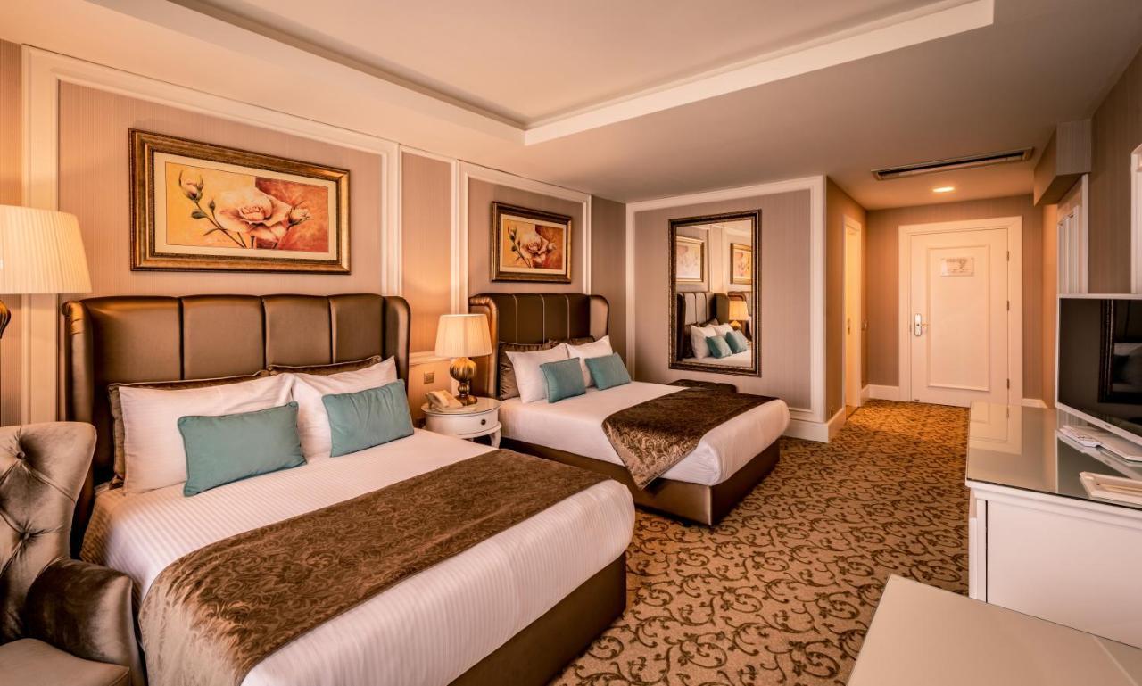 كيرينيا Vuni Palace Premium Hotel & Spa & Casino Beachfront Location ! المظهر الخارجي الصورة